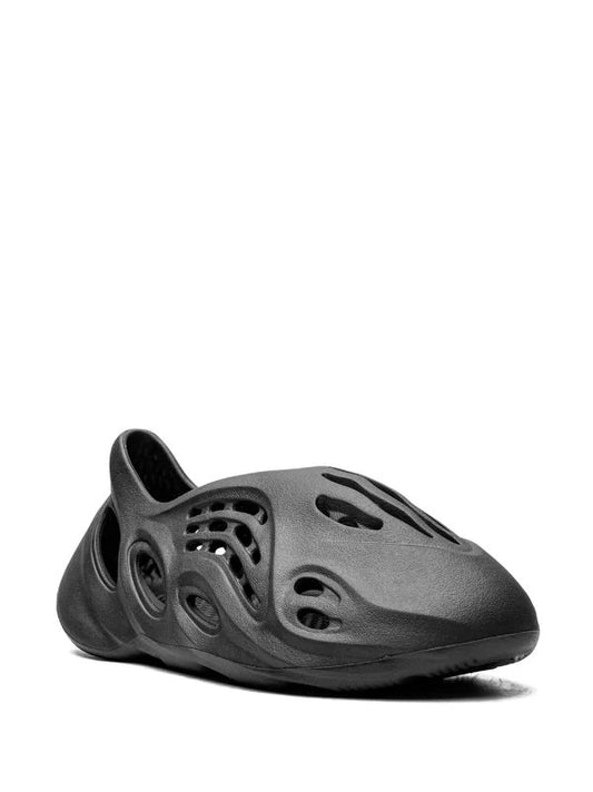 ADIDAS YEEZY YEEZY FOAM RUNNER "ONYX" SNEAKERS