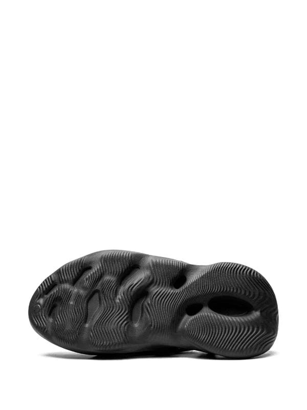 ADIDAS YEEZY YEEZY FOAM RUNNER "ONYX" SNEAKERS