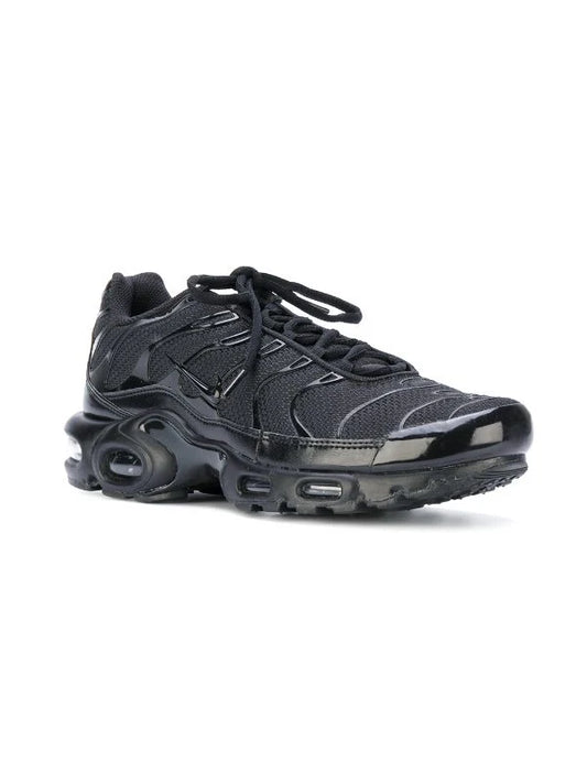 AIR MAX PLUS "TRIPLE BLACK" SNEAKERS