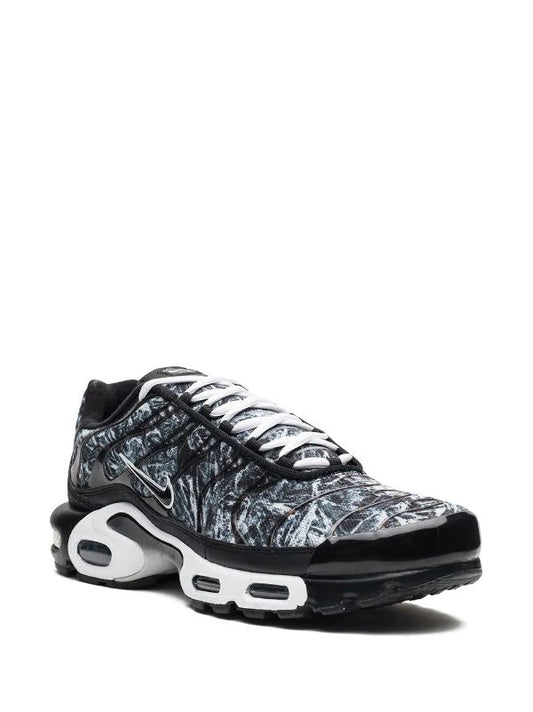AIR MAX PLUS AMP "SHATTERED ICE" SNEAKERS