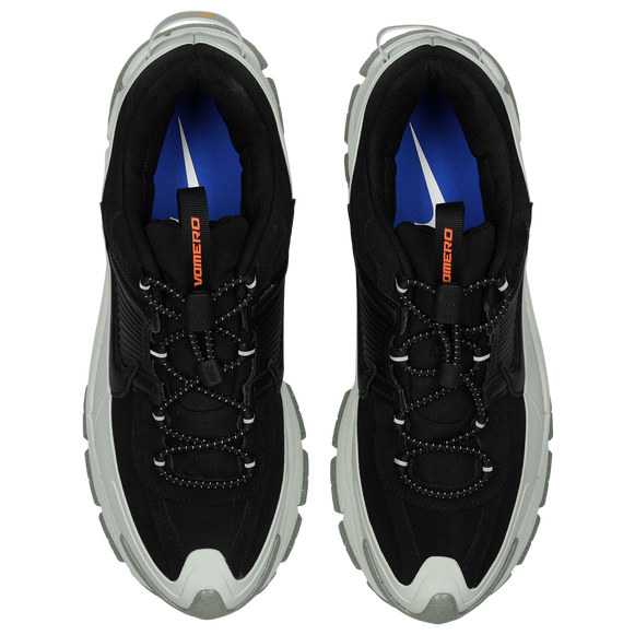 NIKE ZOOM VOMERO ROAM BLACK/WHITE SNEAKER