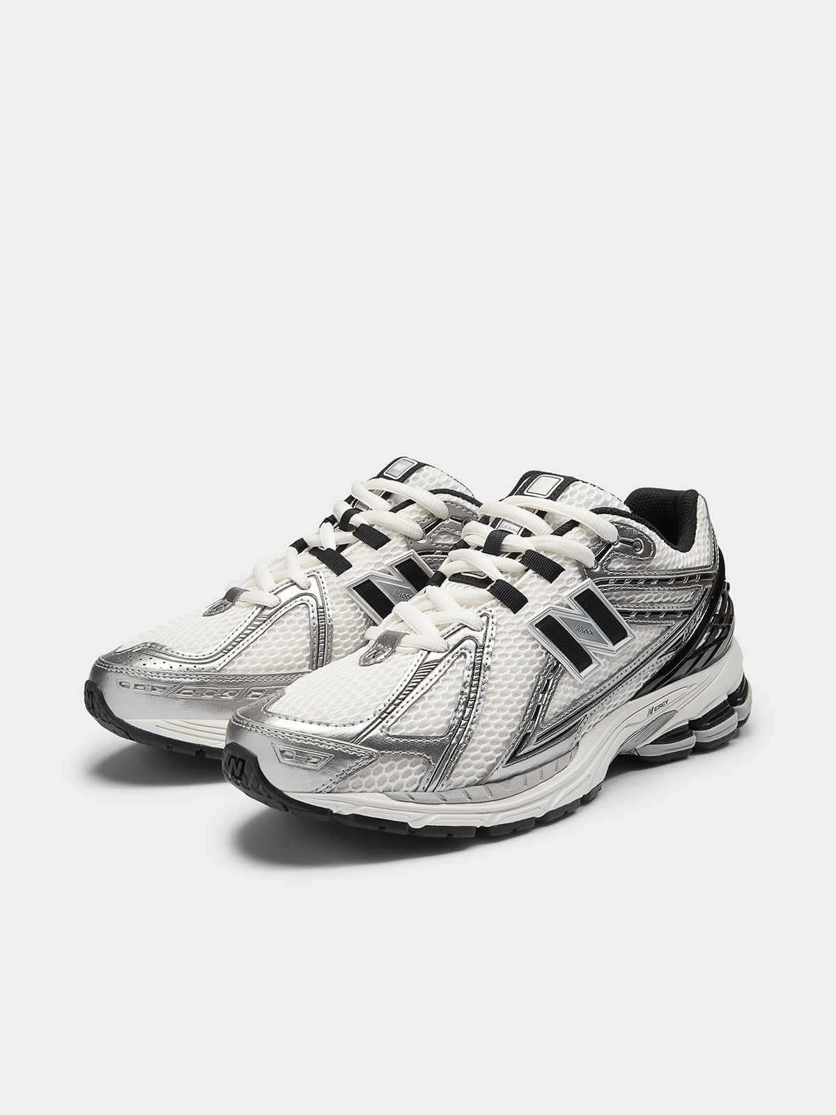 New Balance Men's 1906R v1 White/Silver Sneaker