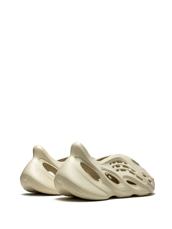 ADIDAS YEEZY YEEZY FOAM RUNNER "SAND" SNEAKERS