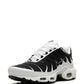 NIKE AIR MAX PLUS "BLACK / WHITE
