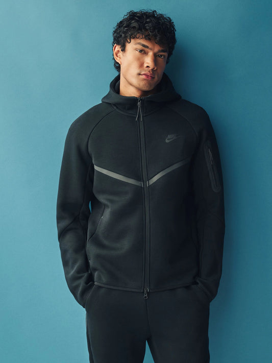 Nike Sportswear Tech Fleece tracksuit