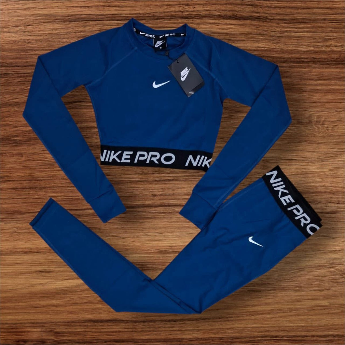 Nike set pro fo women